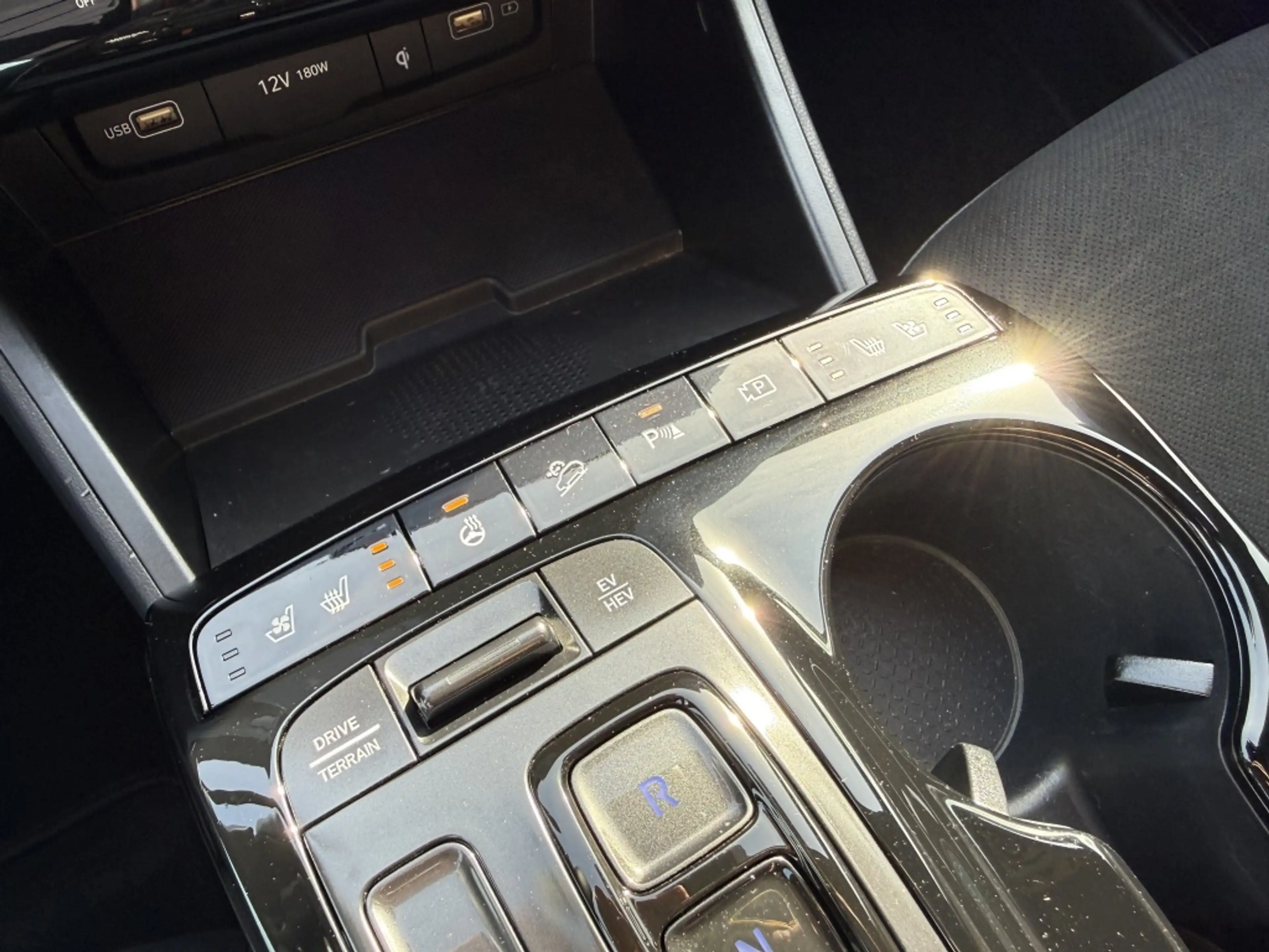 Hyundai TUCSON 1.6 T-GDi 265PK PHEV N-Line Sky — photo 48