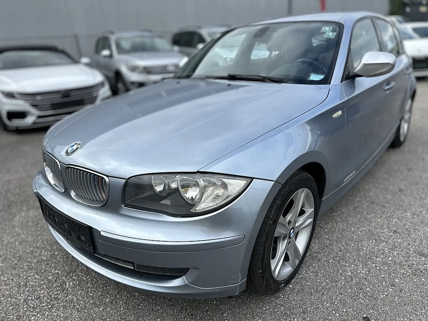 BMW 118 d Blau - 1