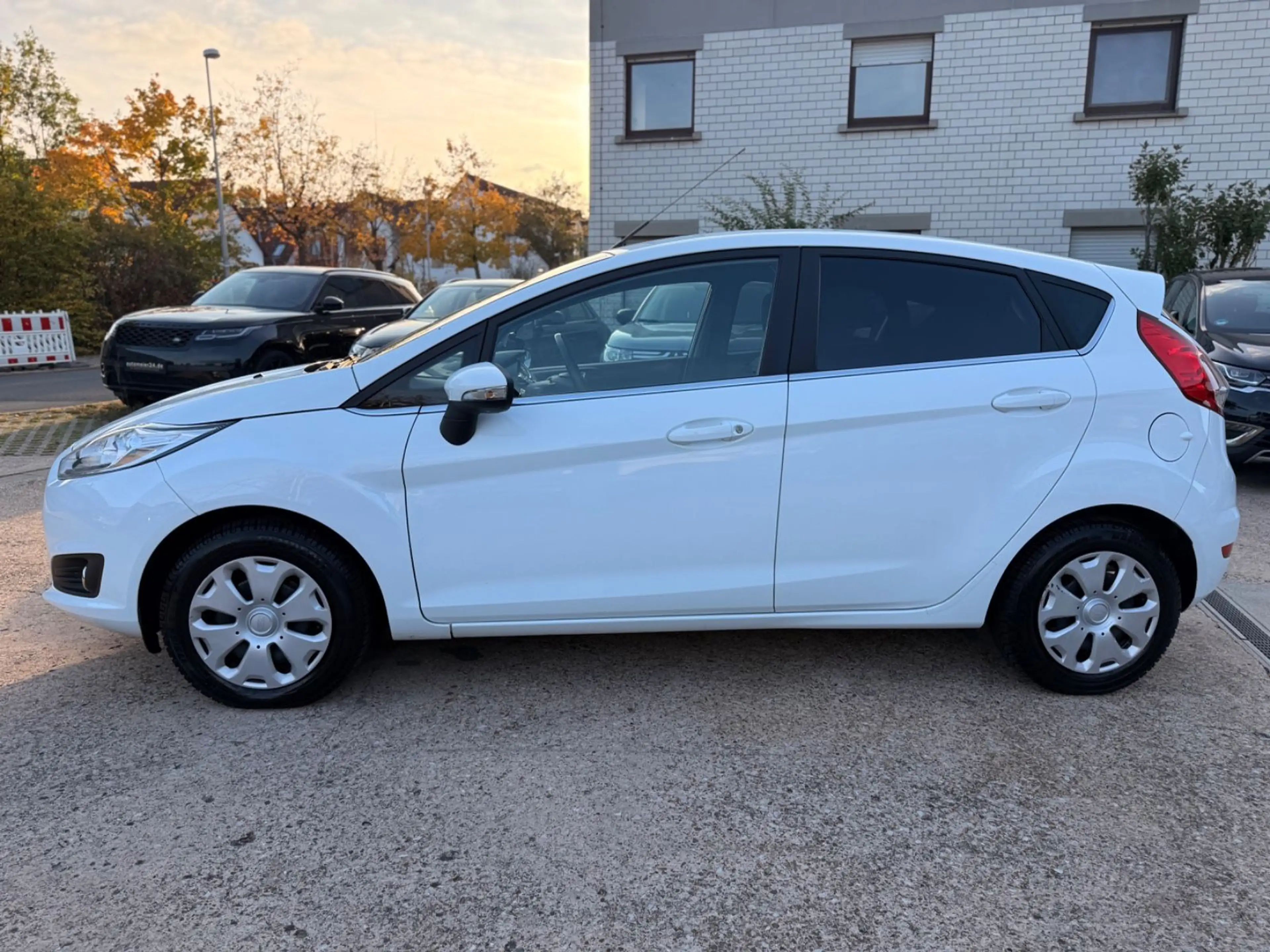 Ford Fiesta *Zahnriemen NEU!!* — photo 7