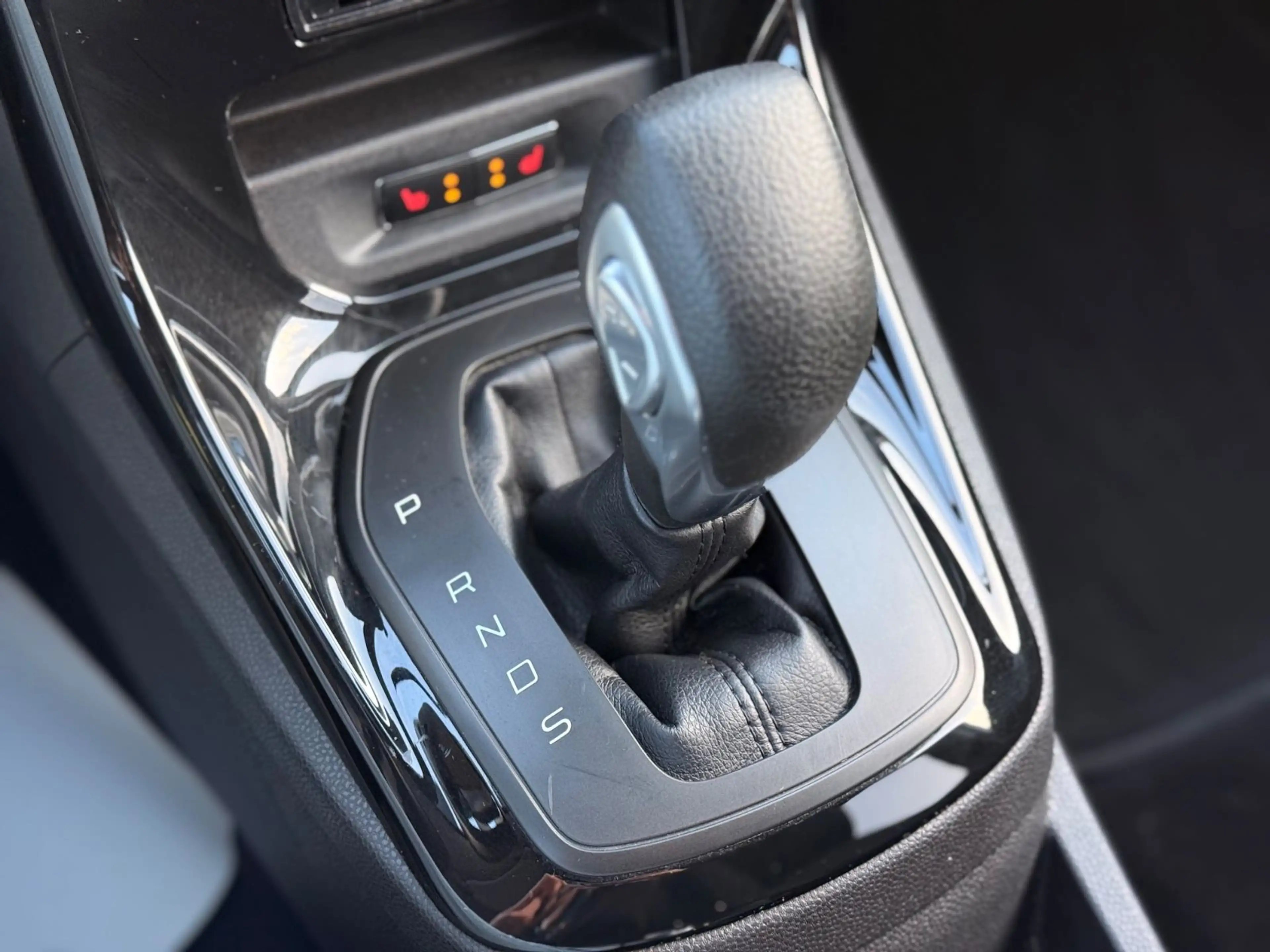 Ford Fiesta *Zahnriemen NEU!!* — photo 19