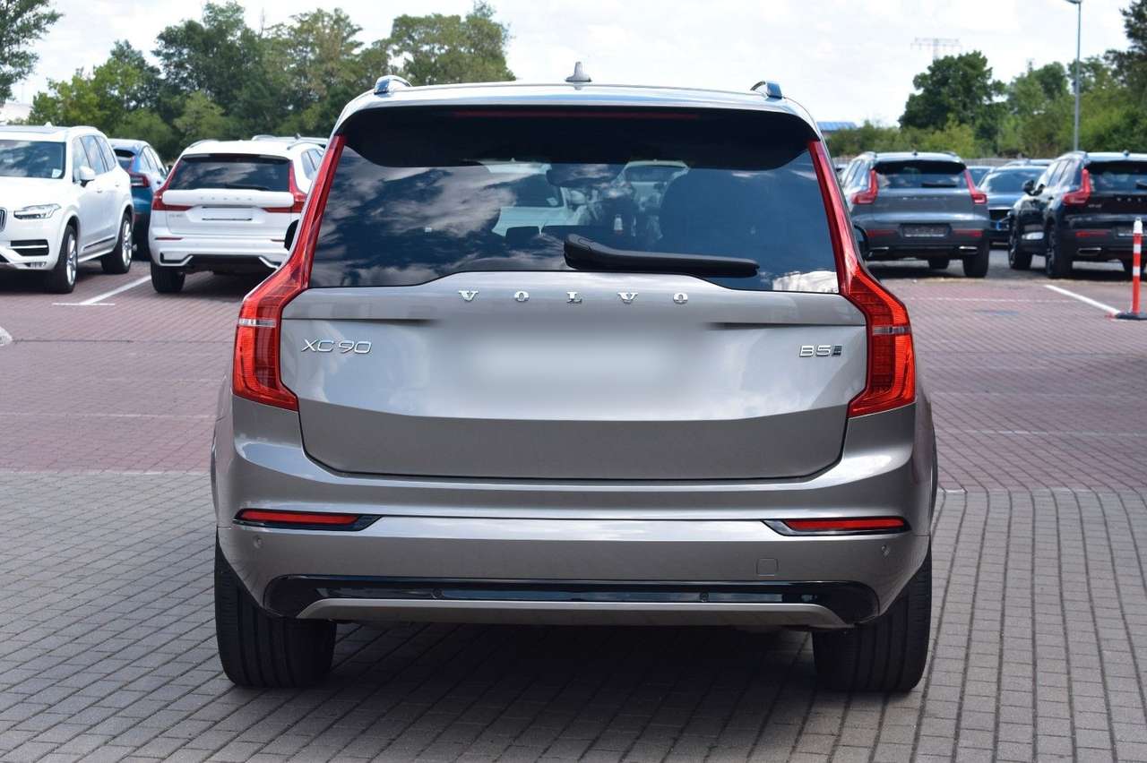 Volvo-XC90-B5 D AWD R-Design*PANO*STHZ*LUFT*360*H&K*QI