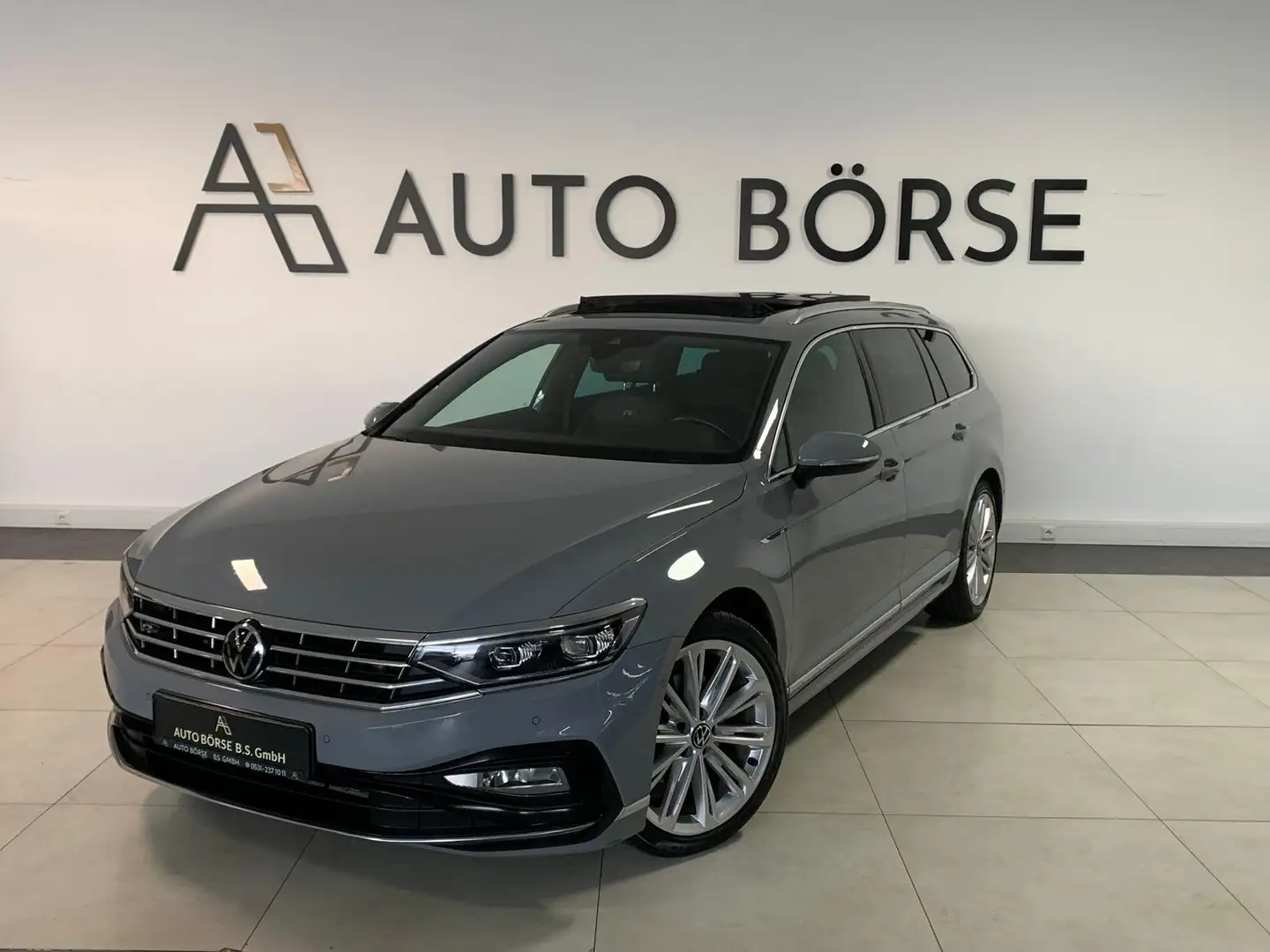 Volkswagen Passat Var.TDI DSG R LiNE*PANO*ACC*MATRIX*CAM* Gris - 1