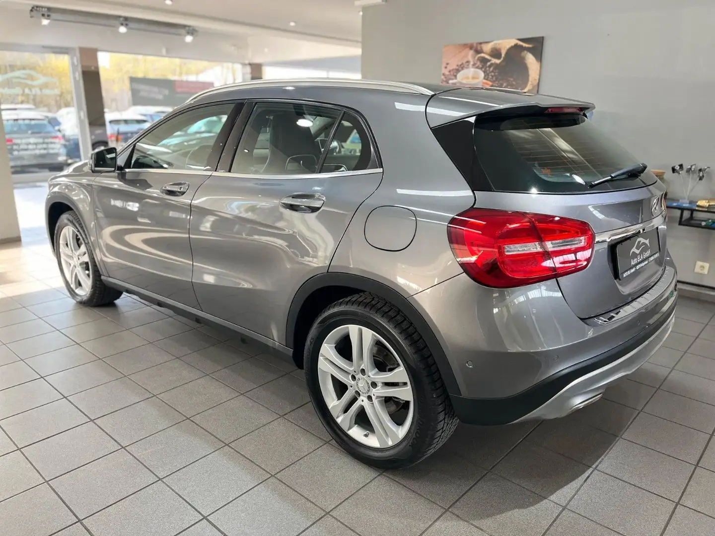 Mercedes-Benz GLA 200 CDI Automatik|Navi|Bi-Xenon|PDC Grau - 2