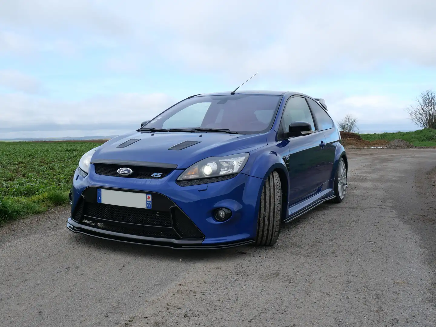 Ford Focus 2.5T - 305 RS Blue - 1