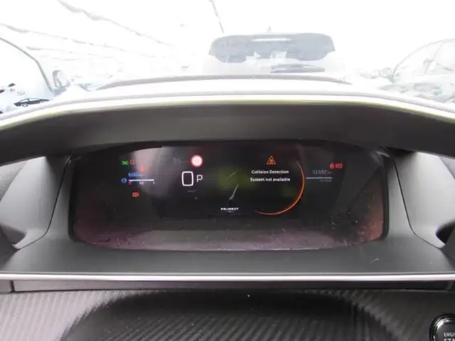 Peugeot 208 view 7