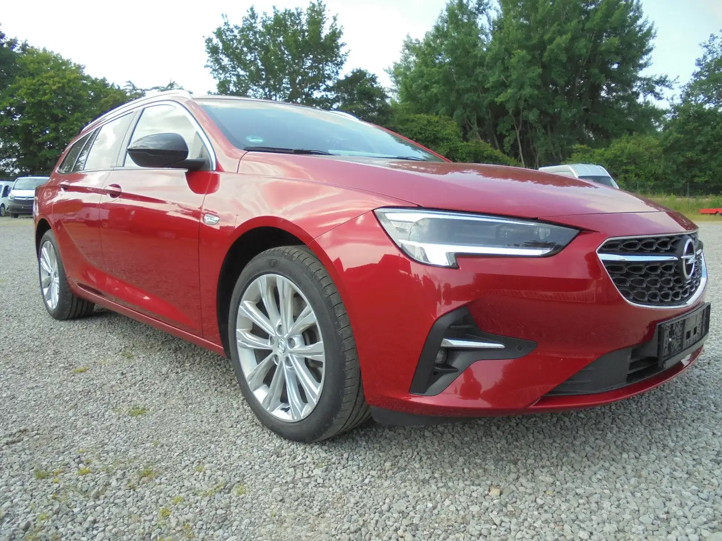 Opel Insignia B Sports Tourer Business Elegance Rot - 1