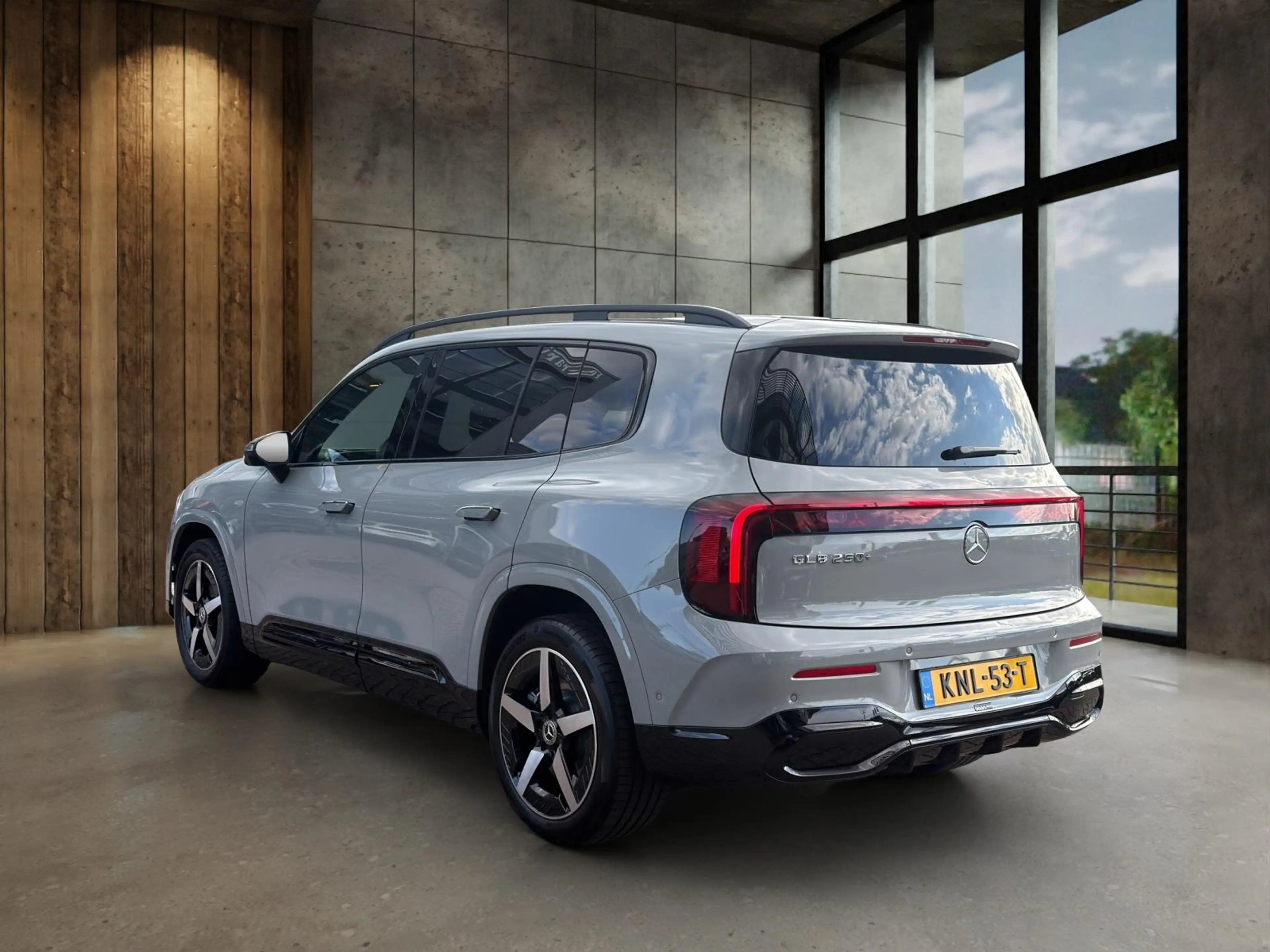 Mercedes-Benz GLB 250 250+ Business Solution AMG 85.5 kWh — photo 4