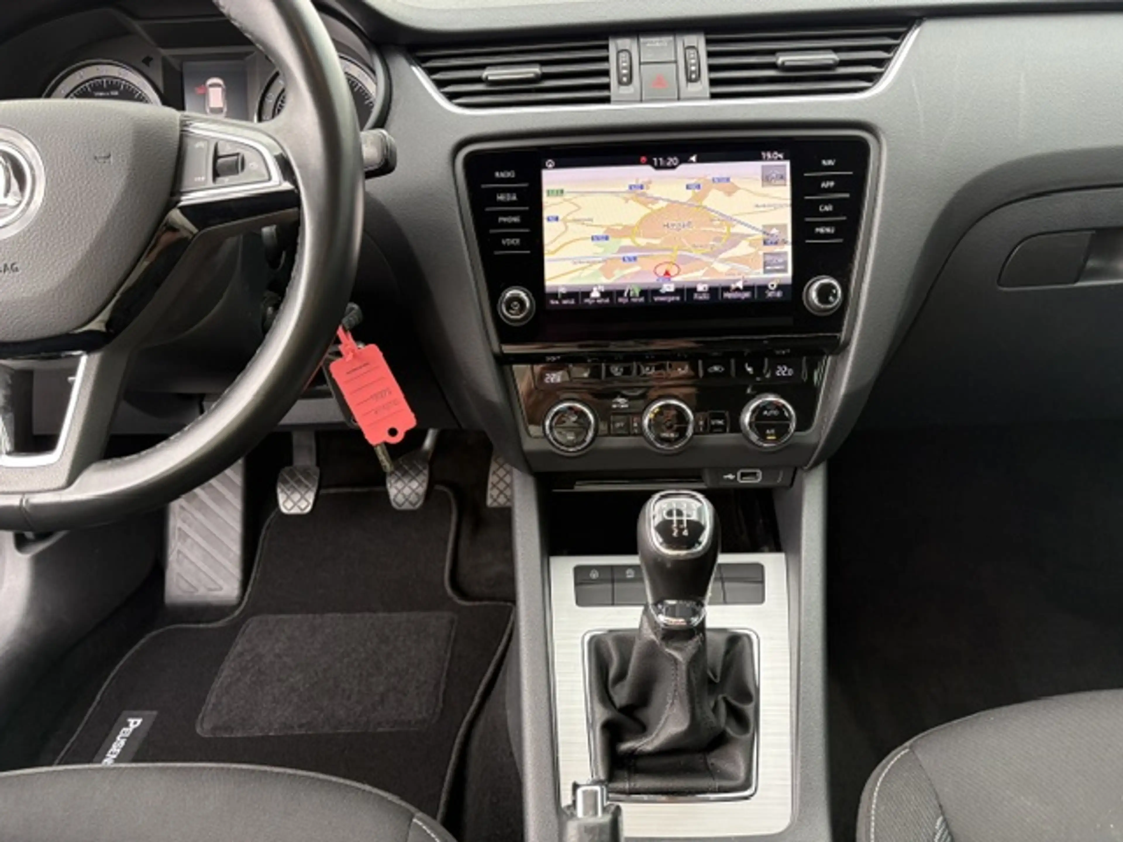 Skoda Octavia Octavia SW 1.6 CR TDi Style 2020 — photo 10