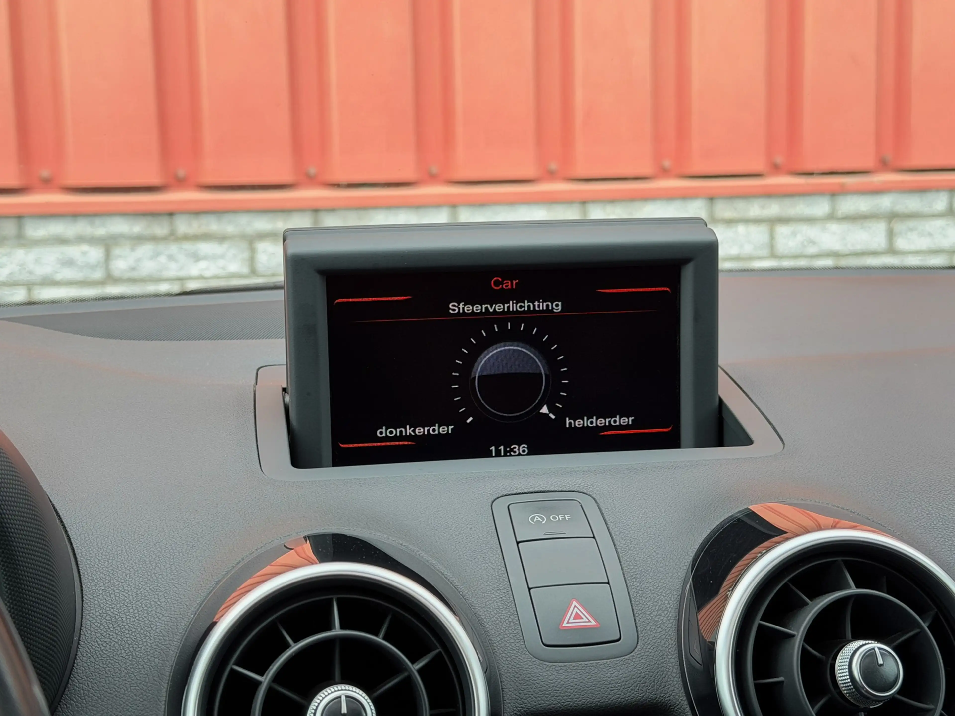 Audi A1 SPORTBACK 1.4 TFSI Pro Line S Pano Cruise PDC 18" — photo 25