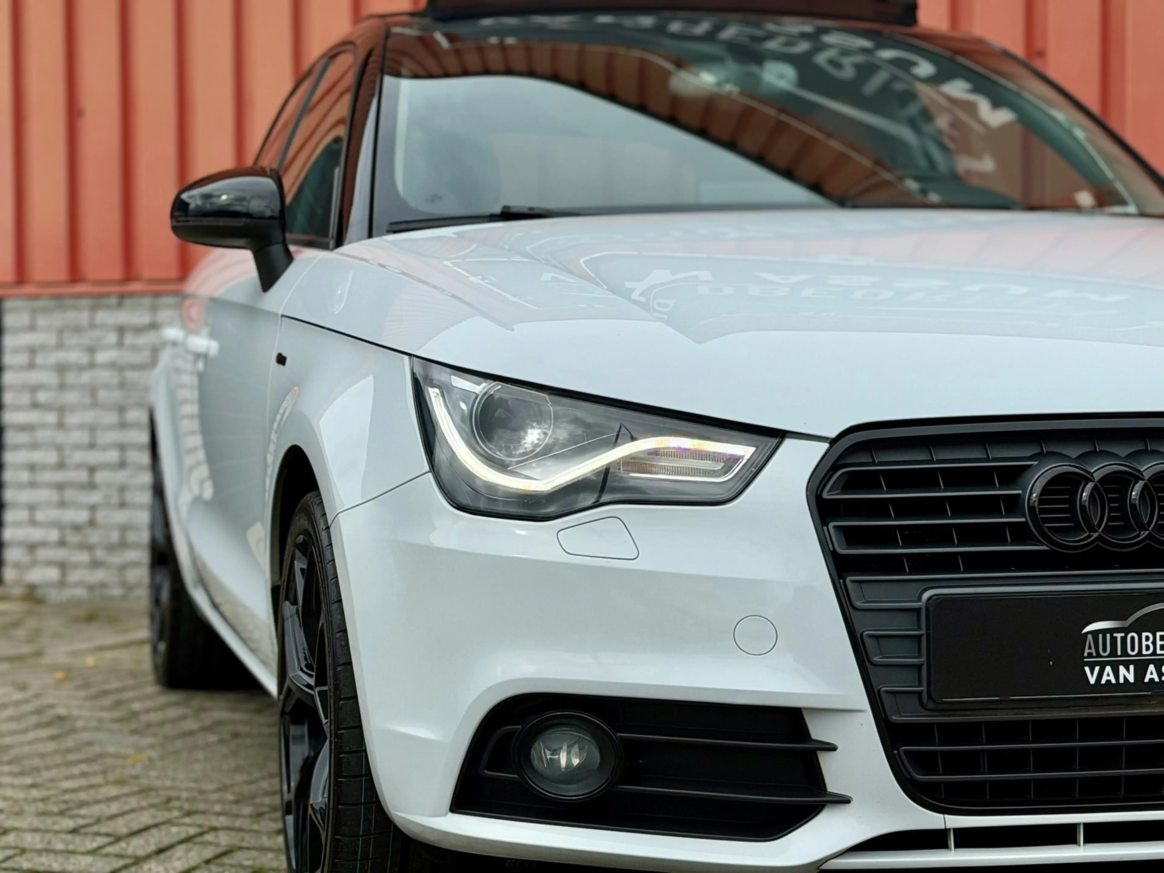 Audi A1 SPORTBACK 1.4 TFSI Pro Line S Pano Cruise PDC 18" — photo 35