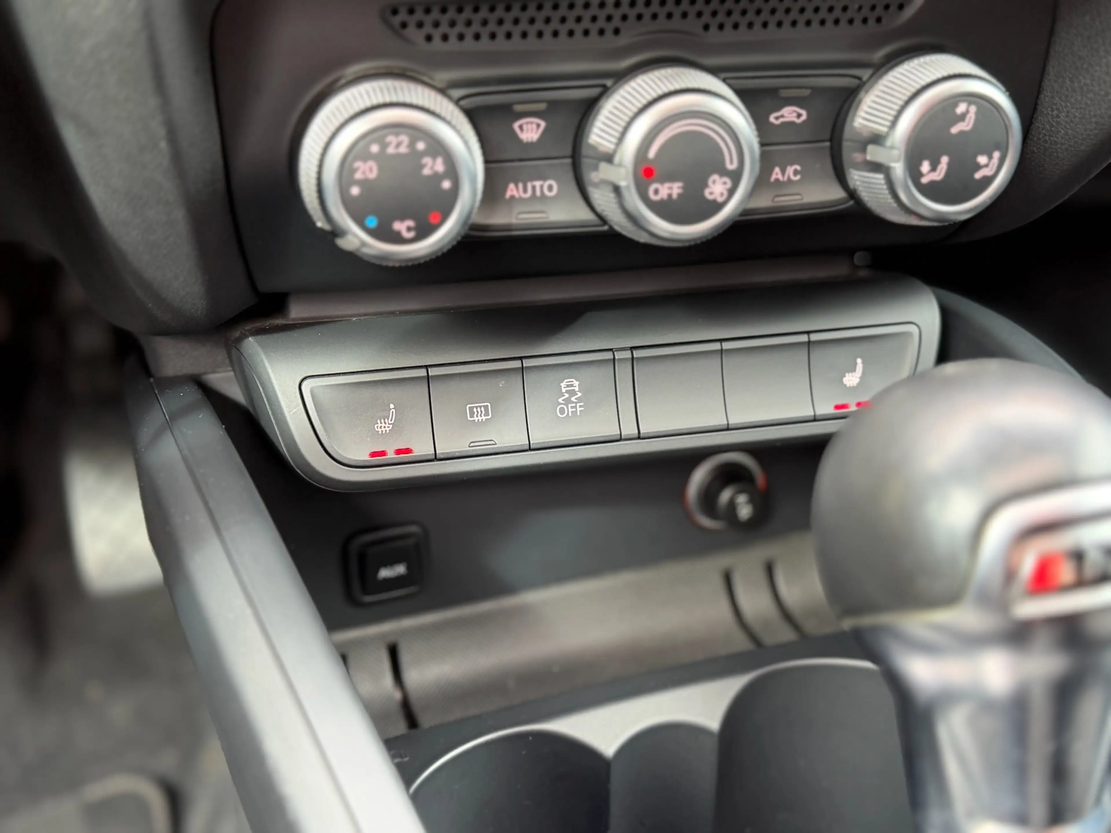 Audi A1 SPORTBACK 1.4 TFSI Pro Line S Pano Cruise PDC 18" — photo 20