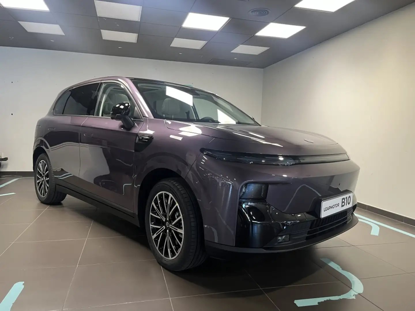 Leapmotor B10 Desing Pro Max 67.1kWh Mauve - 1