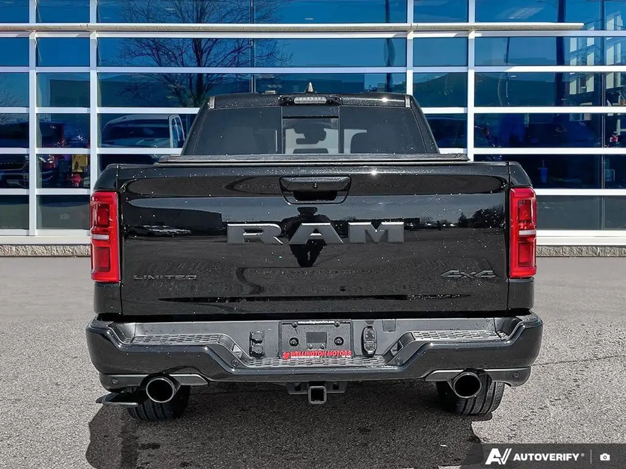 RAM 1500 снимка RAM 1500