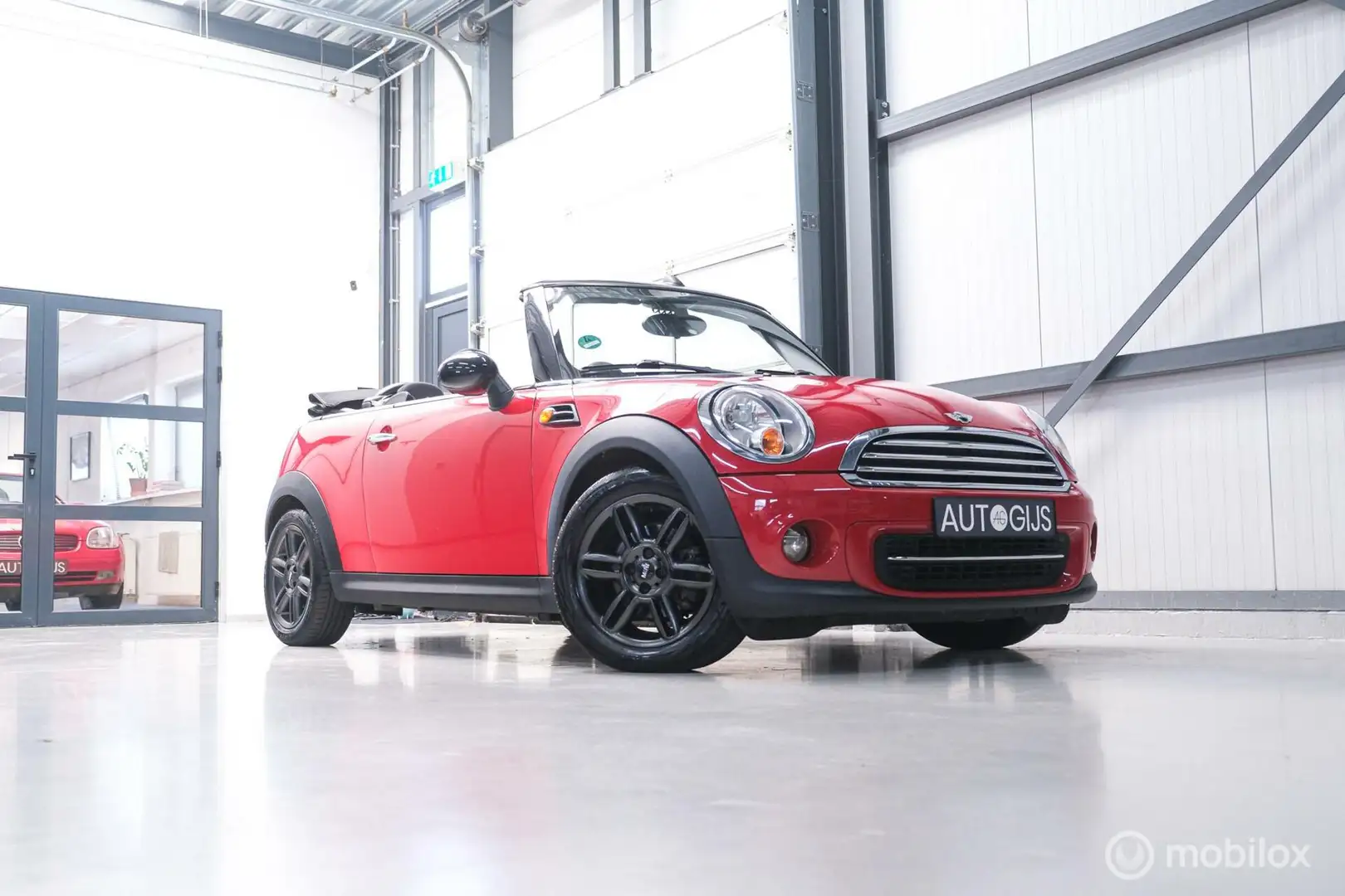 MINI Cooper Cabrio 1.6 Chili | NL auto | Clima | Rijklaar | cruise co Rood - 1