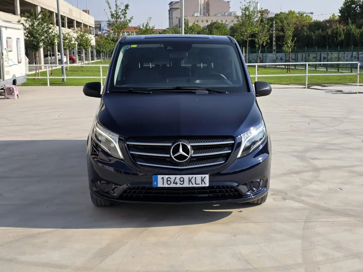Mercedes-Benz Vito Mixto 116CDI Extralarga Negro - 2