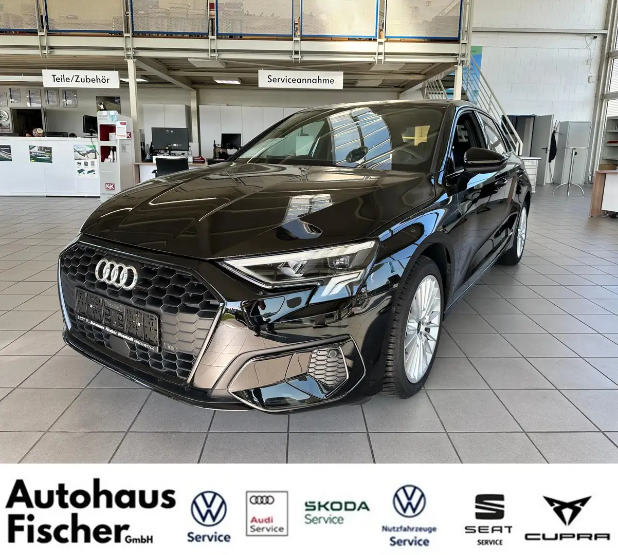 Audi A3 Sportback 35 TFSI advanced Schwarz - 1