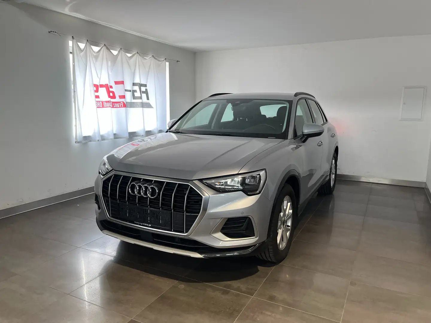Audi Q3 35 TDI advanced ACC NAVI VIRTUAL AHK Silber - 2