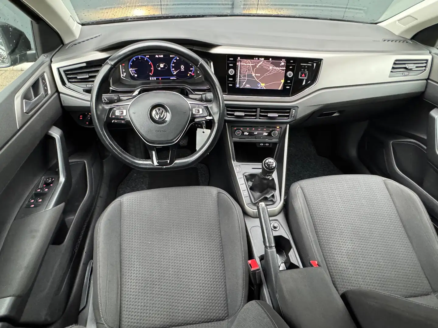 Volkswagen Polo 1.0 TSI Comfortline * Virtual Cockpit * Parkeersen Schwarz - 2