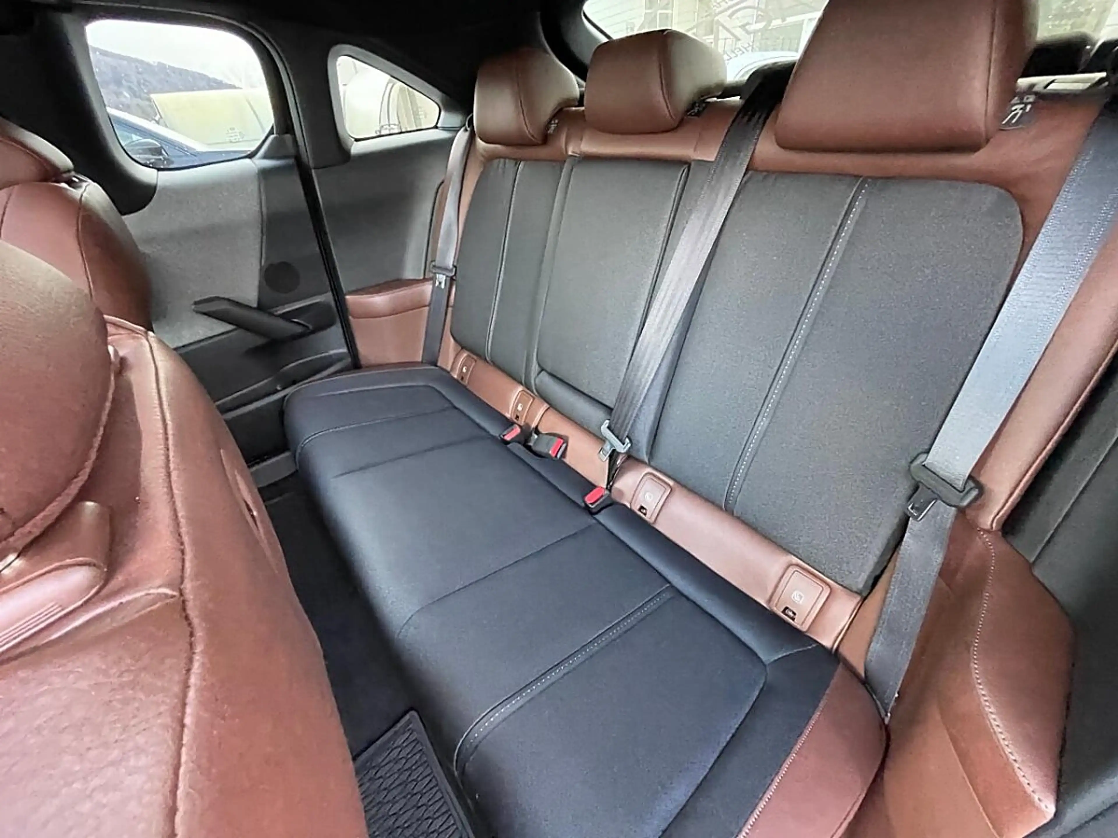 Mazda MX-30 e-SKYACTIV EV 35,5kWh MAKOTO INDU. VINTAGE PRE-... — photo 9