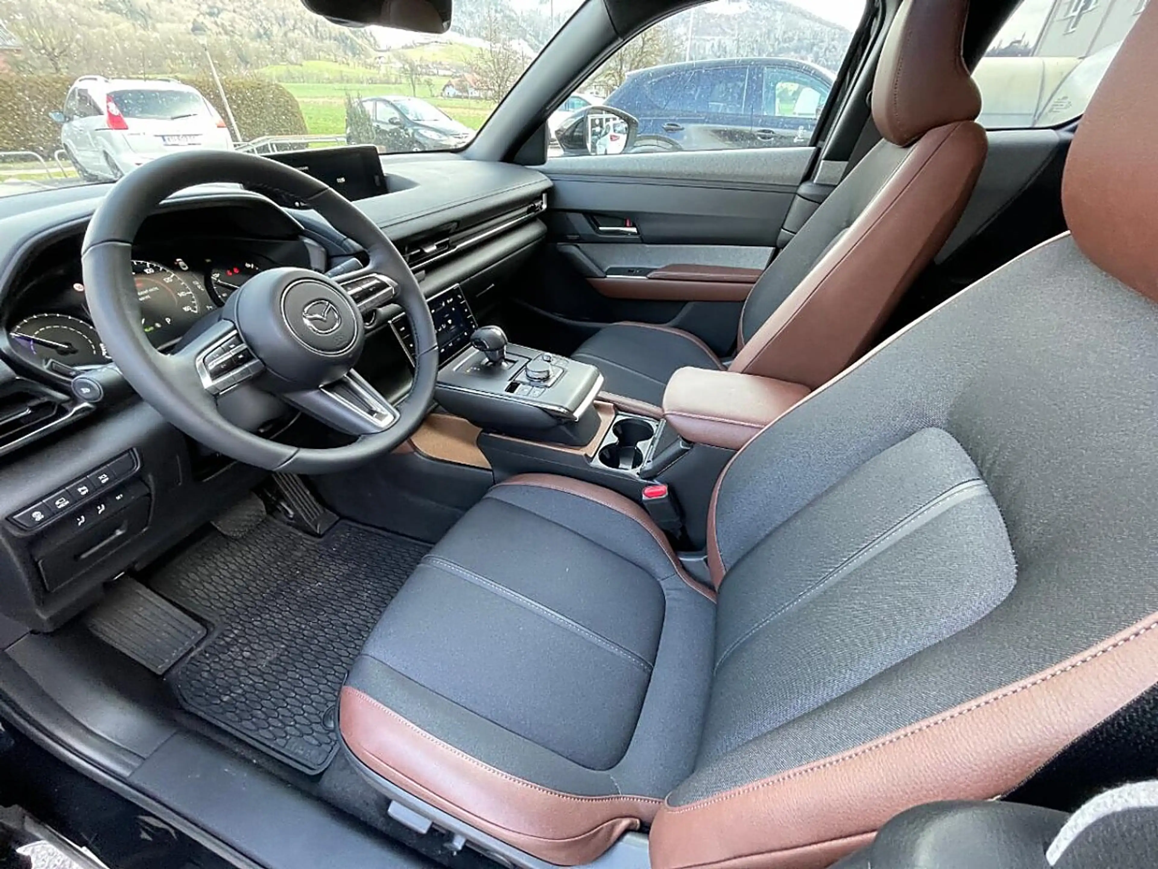Mazda MX-30 e-SKYACTIV EV 35,5kWh MAKOTO INDU. VINTAGE PRE-... — photo 7