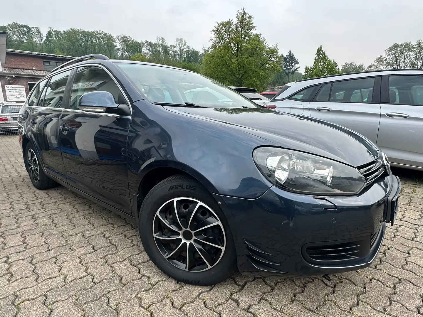 Volkswagen Golf Variant Comfortline 1.4 TSI NAVI+KLIMA+SHZ+6.GANG+TÜV Синій - 2