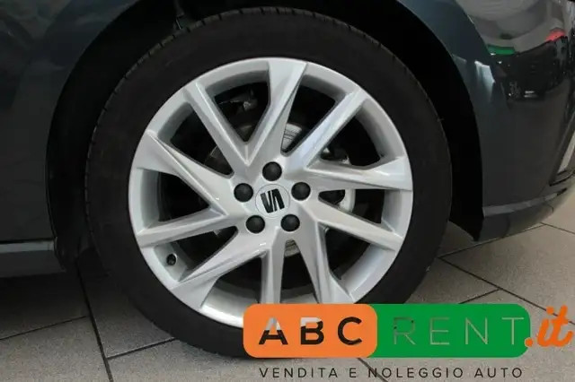 Seat Ibiza view 3