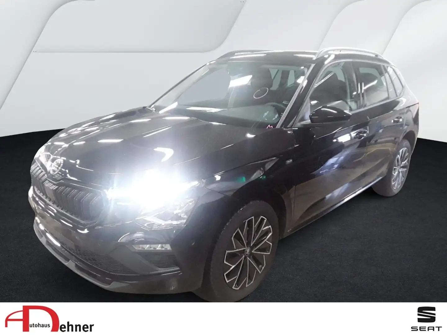 Skoda Kamiq Selection Tour 1.5 TSI DSG AHK+MATRIX+elHK Klima Schwarz - 1