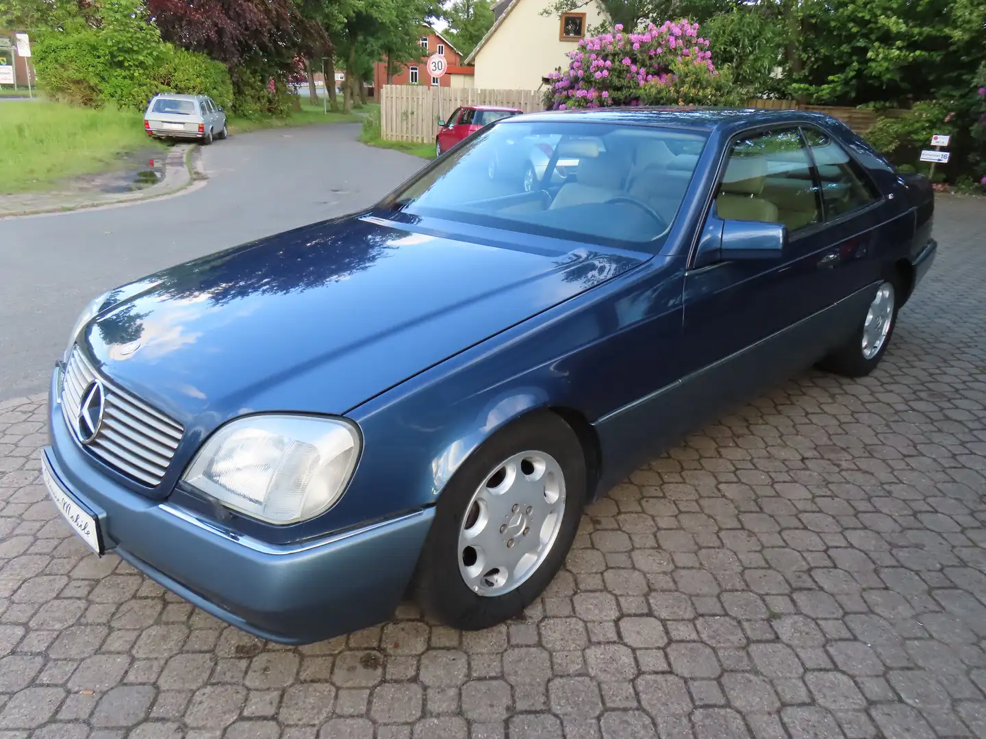 Mercedes-Benz 600 SEC C140 *nur 121 TKM*Schweiz-Import*HU a.W. neu* Синій - 2