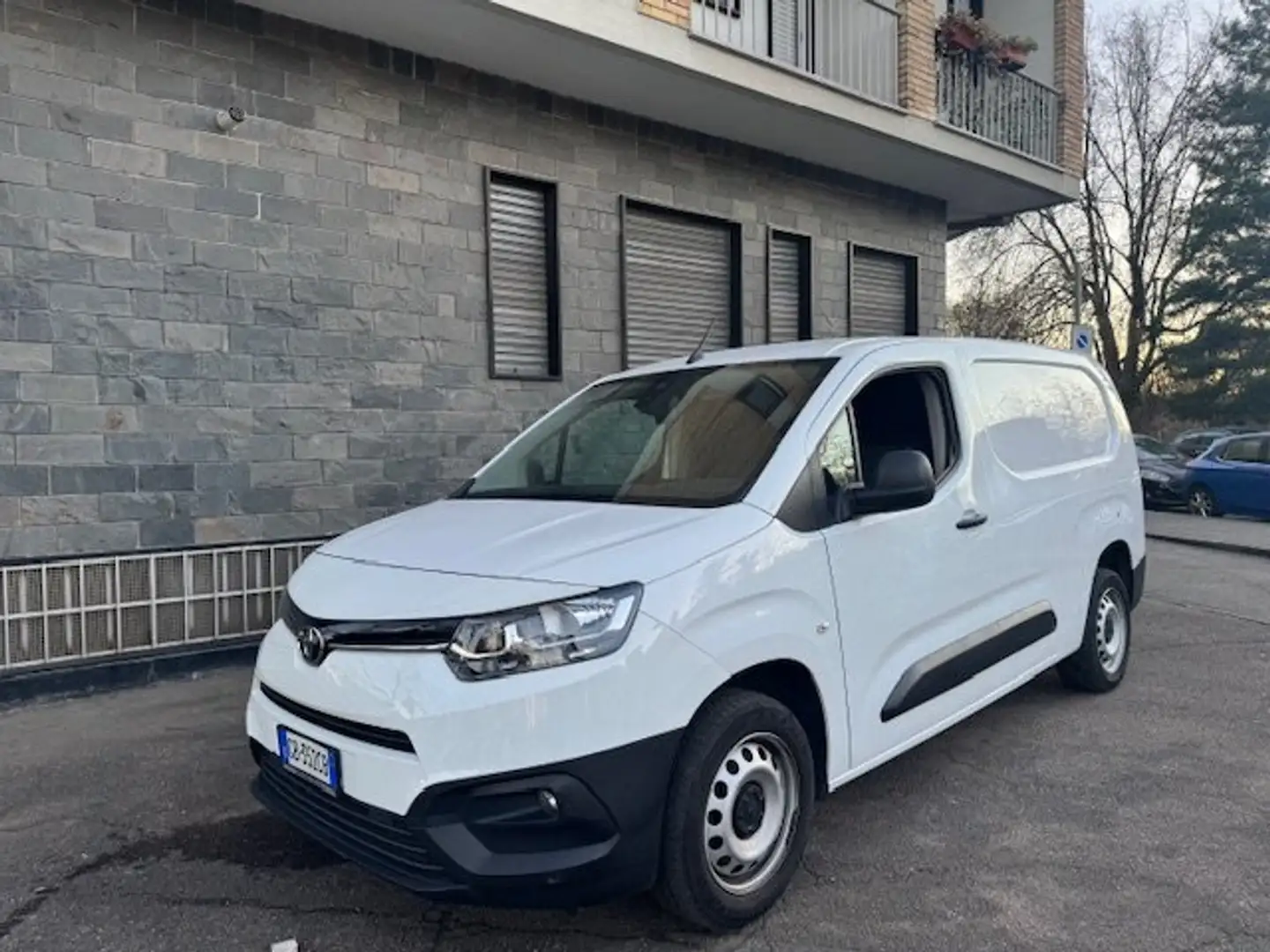 Toyota Proace City passo lungo anno 2020  6d tenp 3 posti Bianco - 1