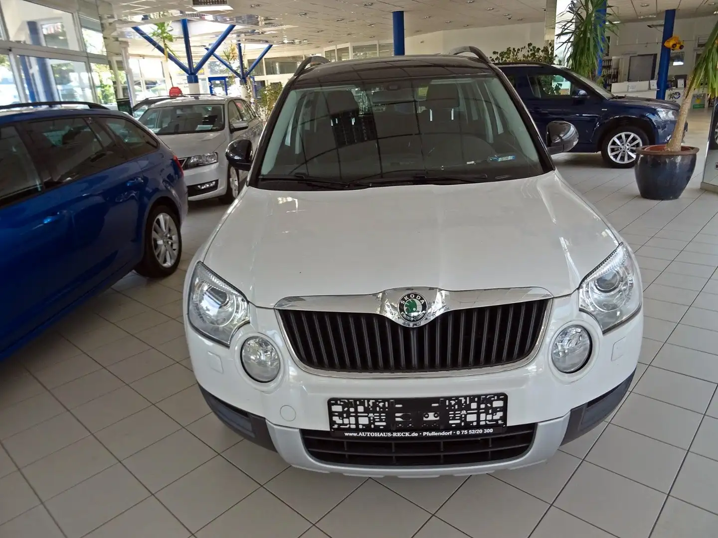 Skoda Yeti Adventure Standheizung  AHK Weiß - 2
