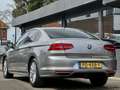 Volkswagen Passat 1.6 TDI AUT7 R-LINE LEDER NAVI CAMERA DIGI-DASH LE Grijs - thumbnail 3