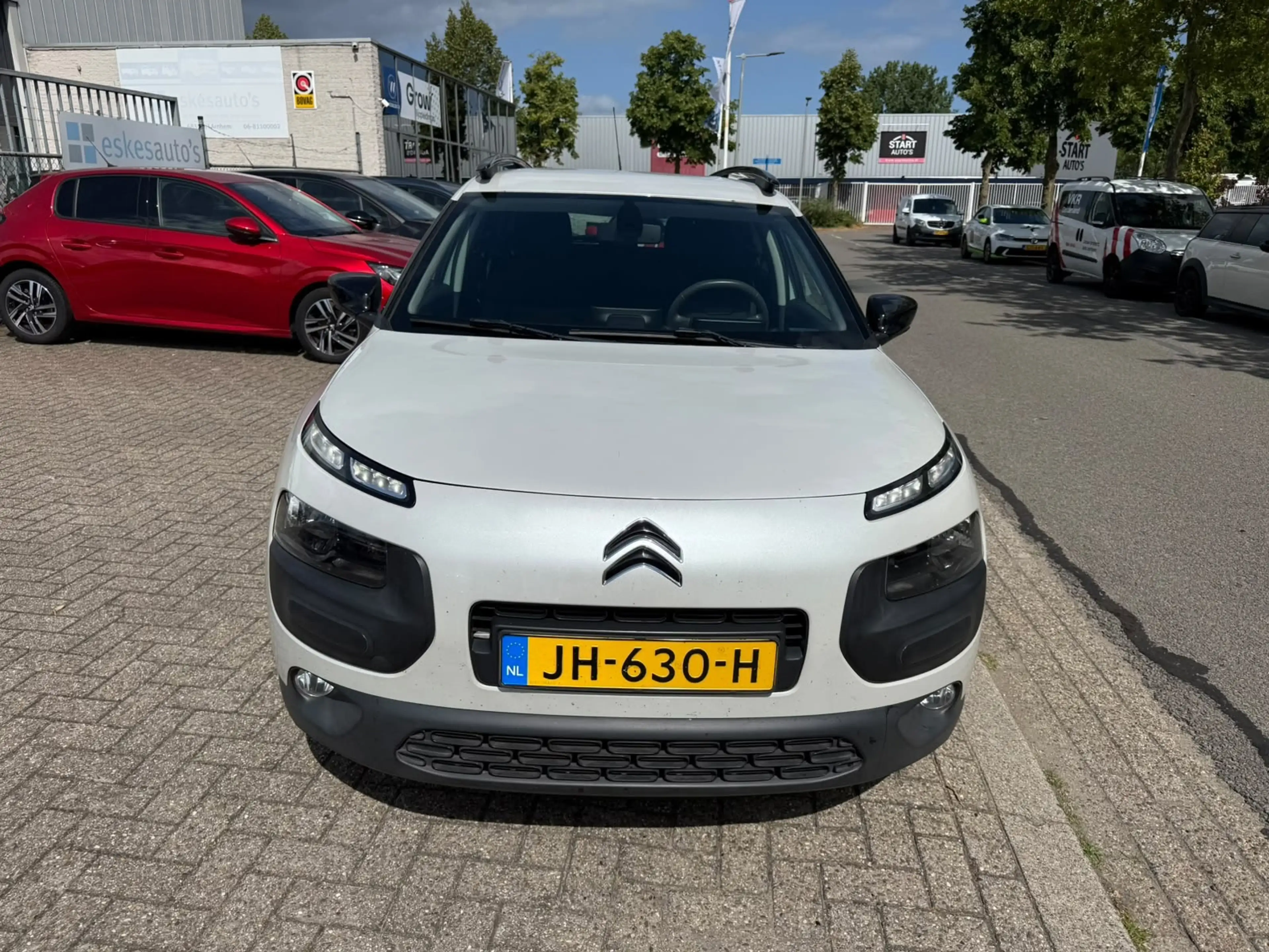 Citroen C4 Cactus 1.2 PureTech Shine, Navi, NAP, dealer onderhouden — photo 4
