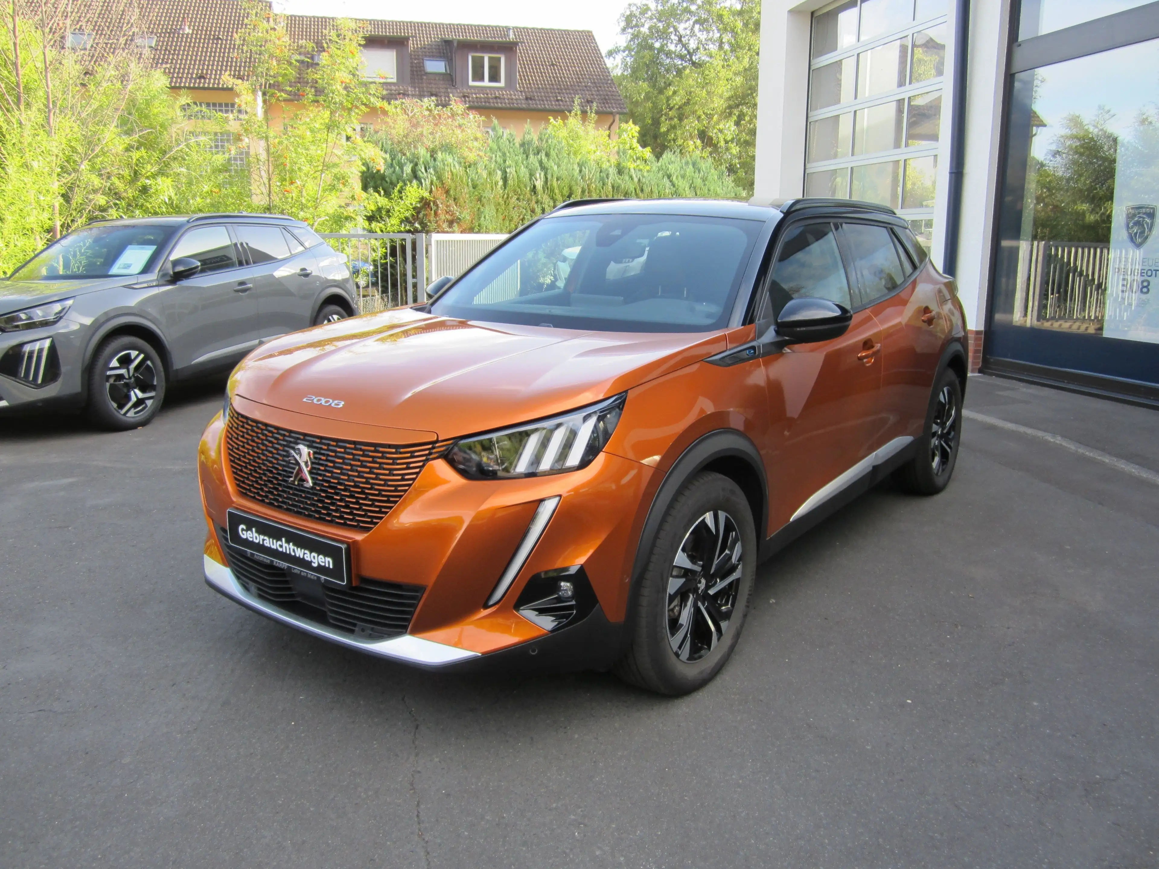 Peugeot e-2008 GT — photo 2