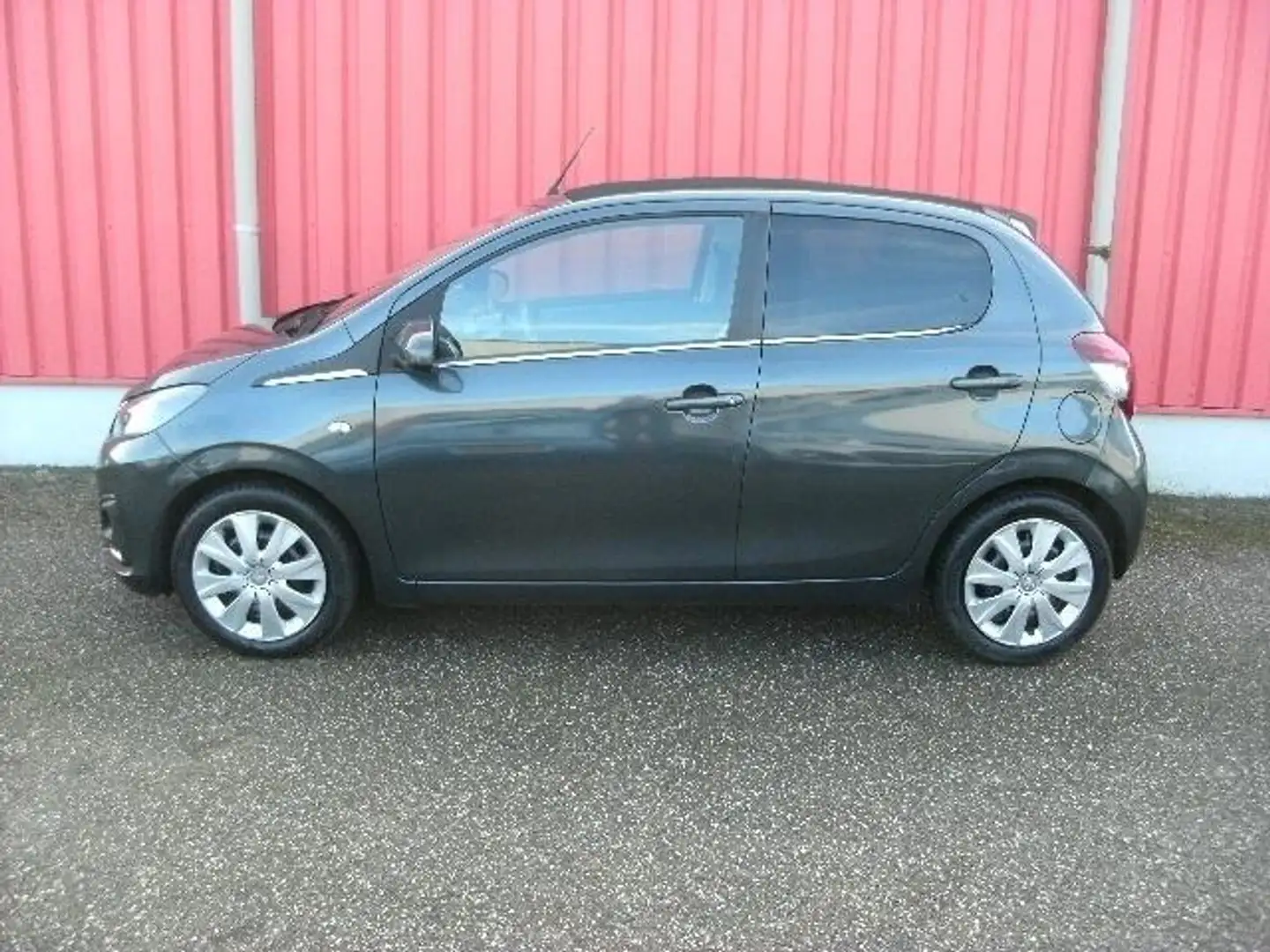 Peugeot 108 1.2 Puretech Cabrio / Airco / Carplay Grijs - 2