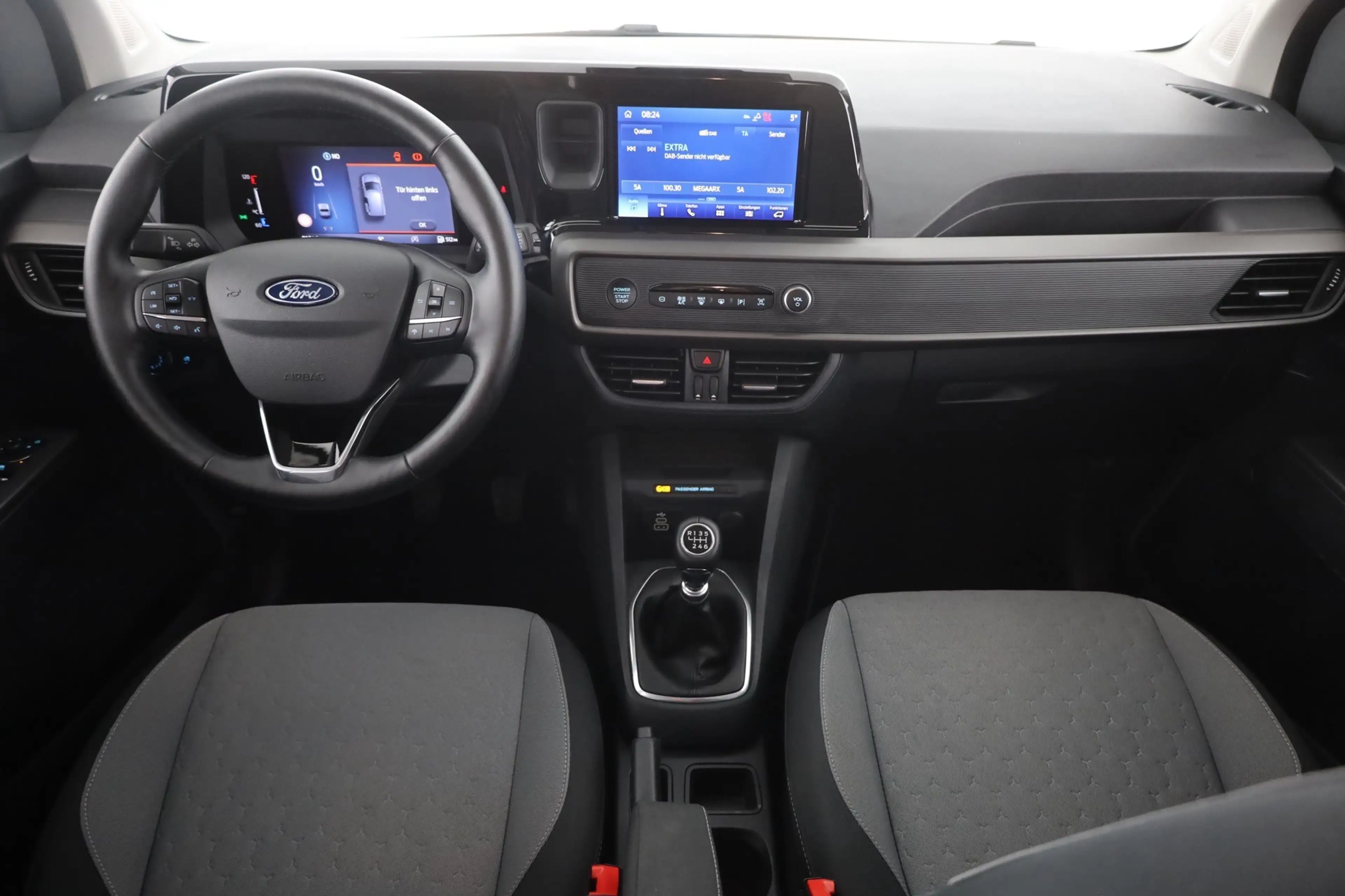 Ford Tourneo Courier Titanium 1.0 EB AHK Kamera — photo 10