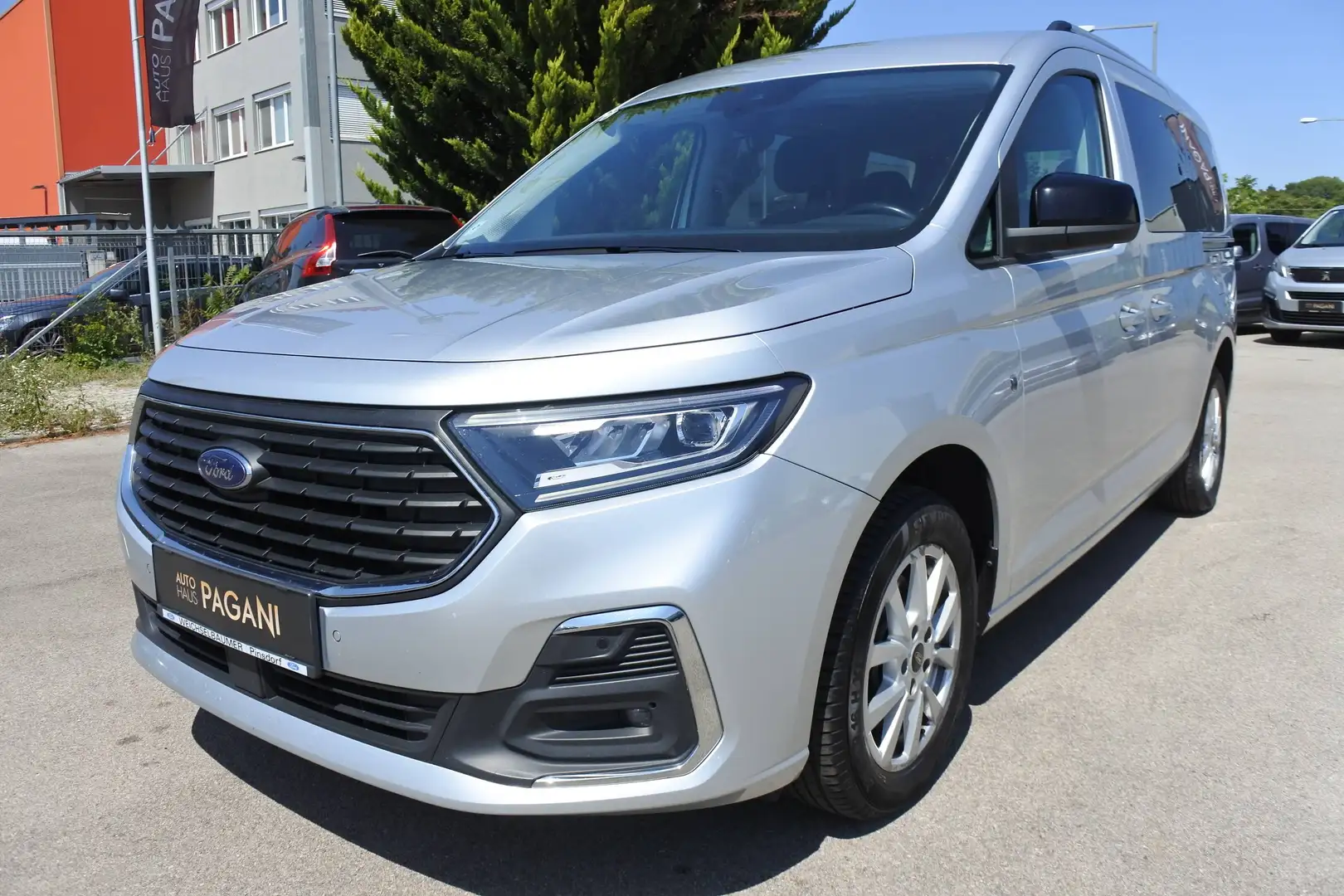 Ford Tourneo Connect Tourneo Connect 2,0 EcoBlue XL Titanium Silber - 2