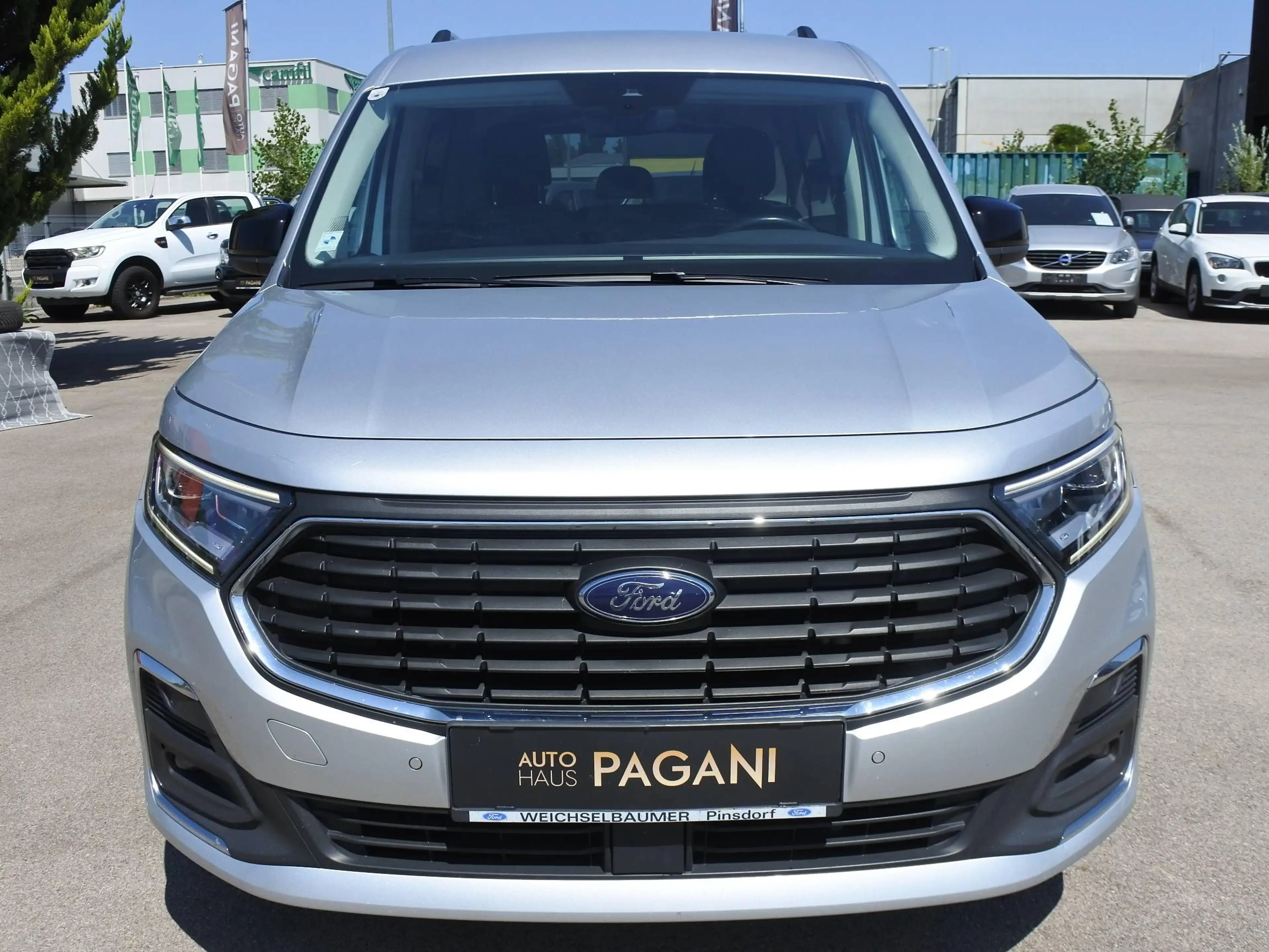 Ford Tourneo Connect Tourneo Connect 2,0 EcoBlue XL Titanium — photo 4