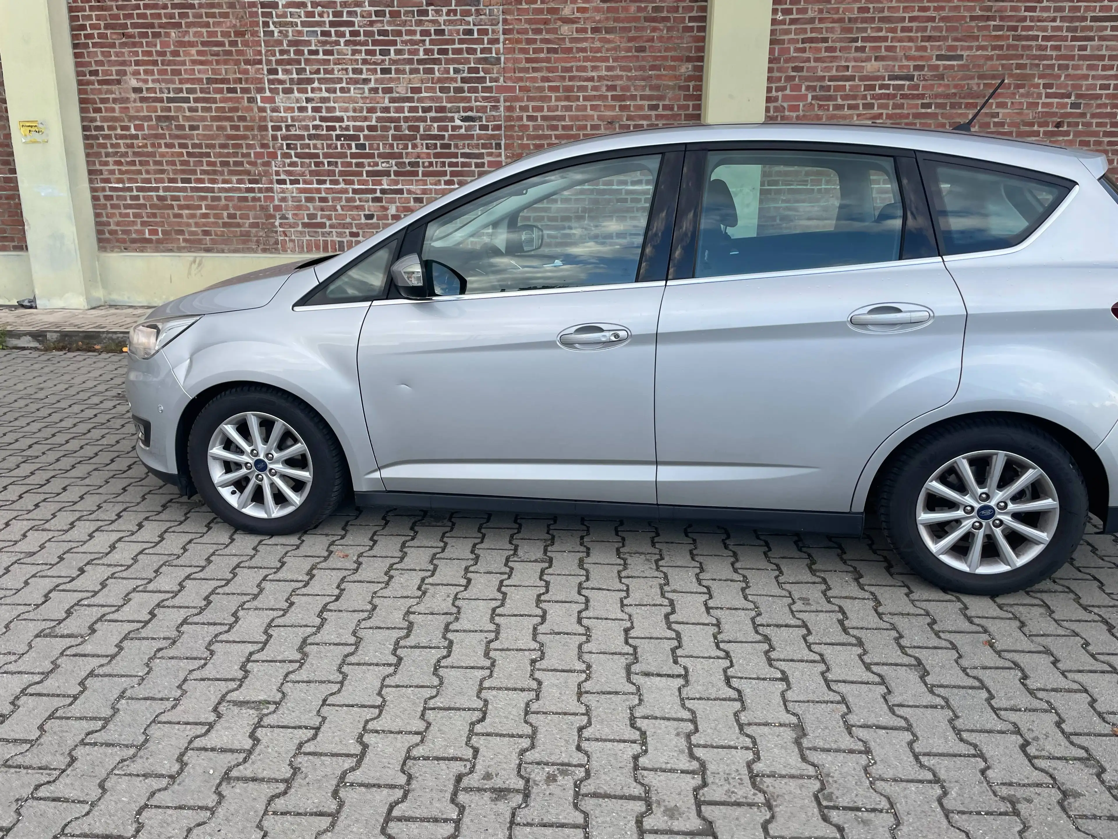 Ford C-Max Titanium NAVI, PDC — photo 4