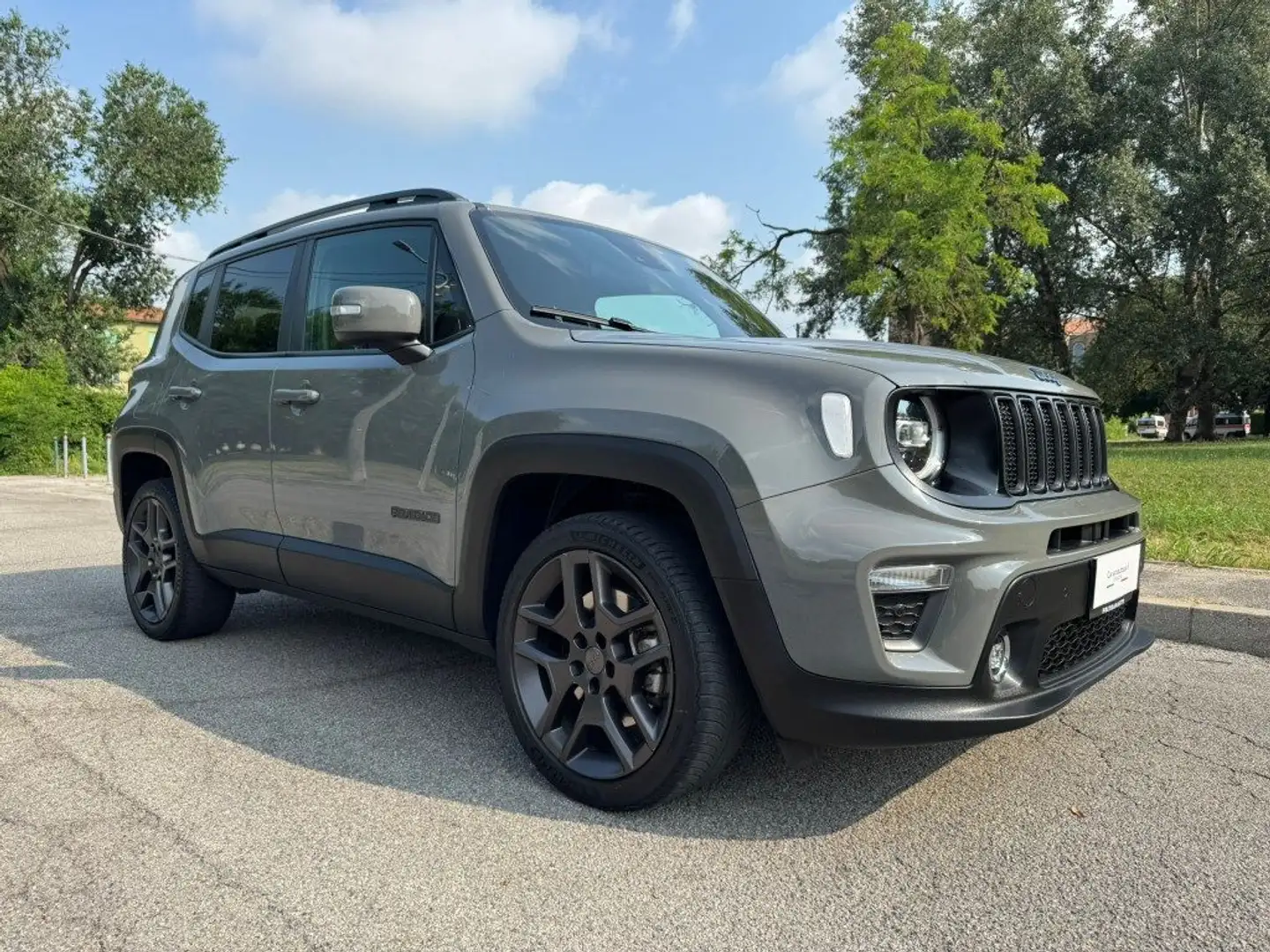 Jeep Renegade 1.3 T4 180CV PHEV 4xe AT6 Trailhawk Grijs - 1