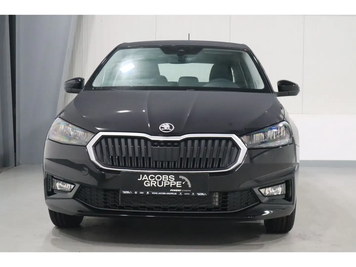 Skoda Fabia Essence 1,0 MPI 59 kW 5-Gang-Schal Schwarz - 2
