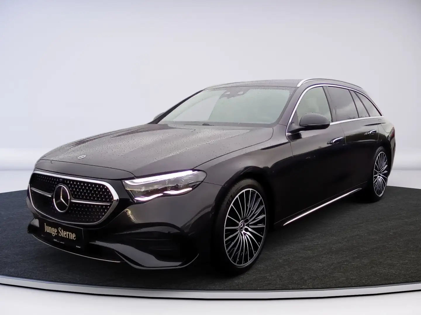 Mercedes-Benz E 300 de T AMG-Line Premium AHV Grau - 2