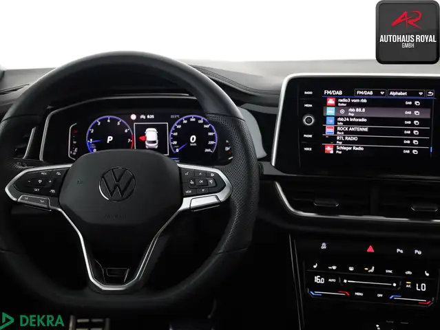 Volkswagen T-Roc view 15