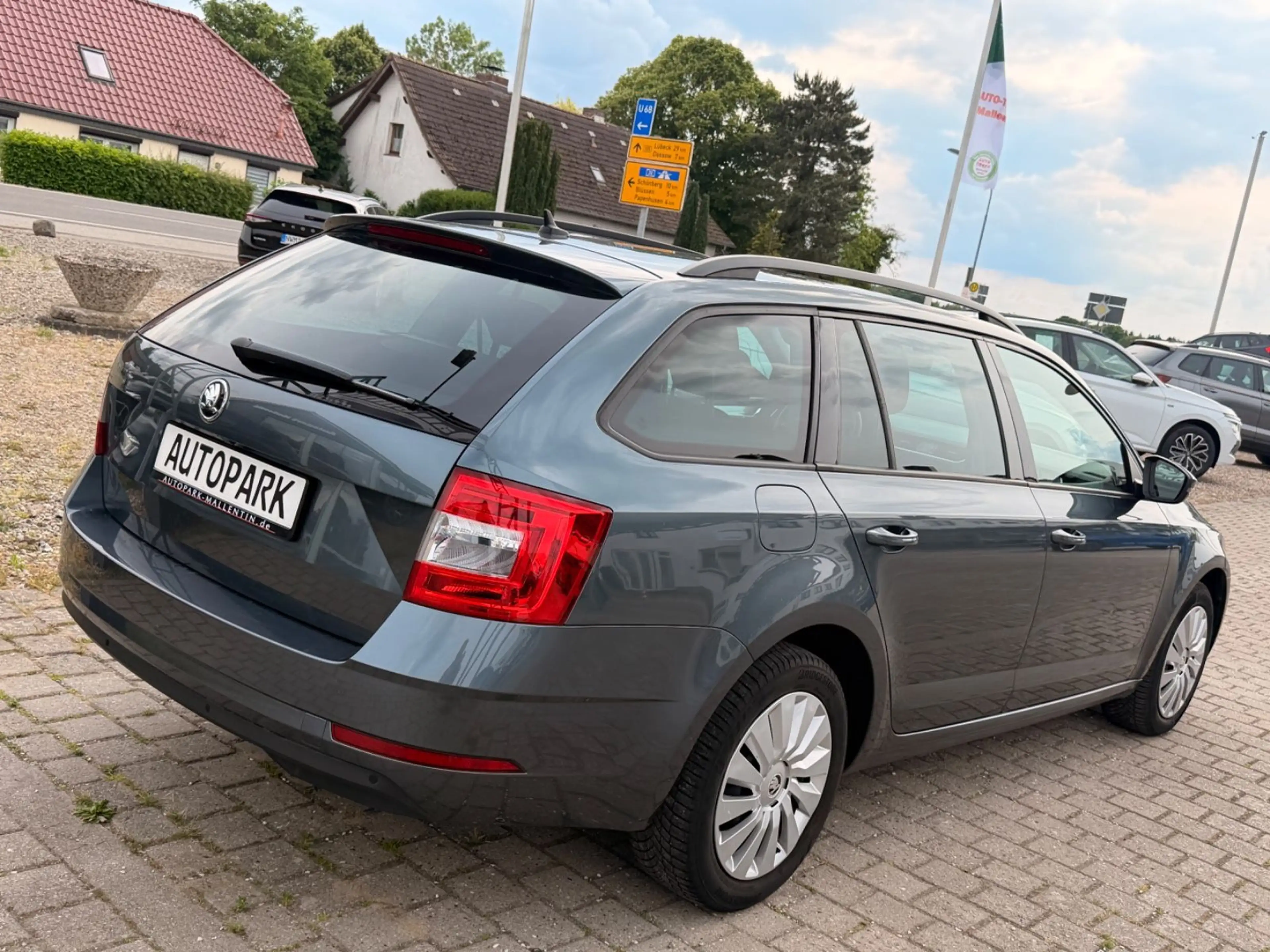 Skoda Octavia Combi Ambition *1.HAND*NAVI*DAB* — photo 6