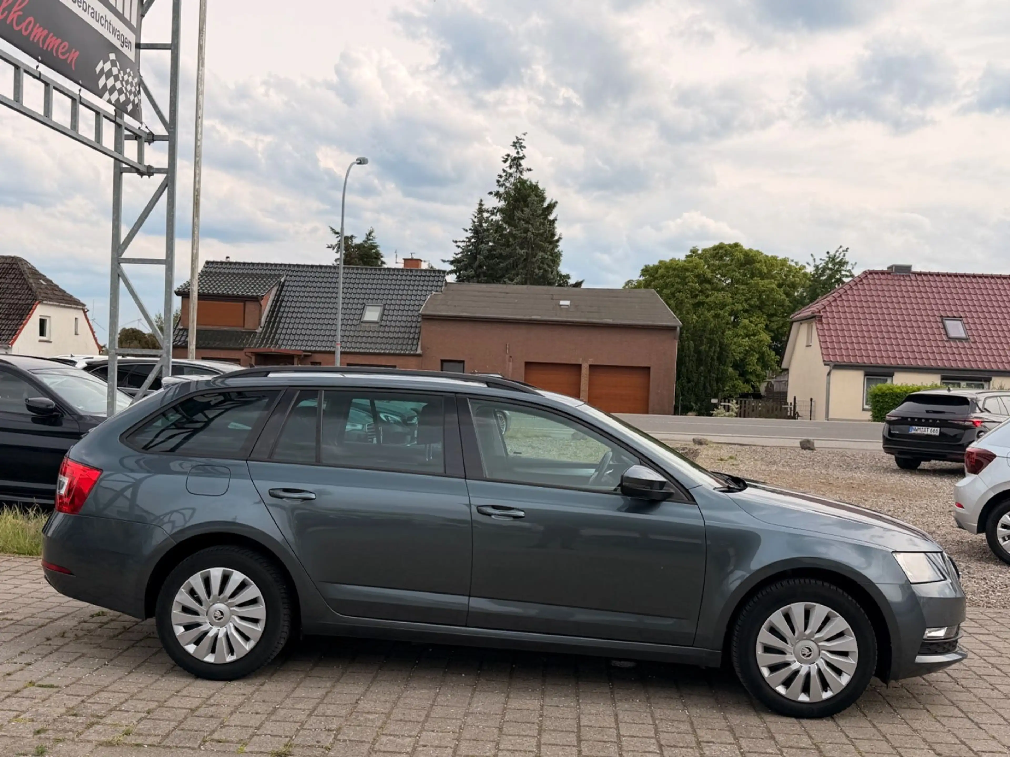 Skoda Octavia Combi Ambition *1.HAND*NAVI*DAB* — photo 7