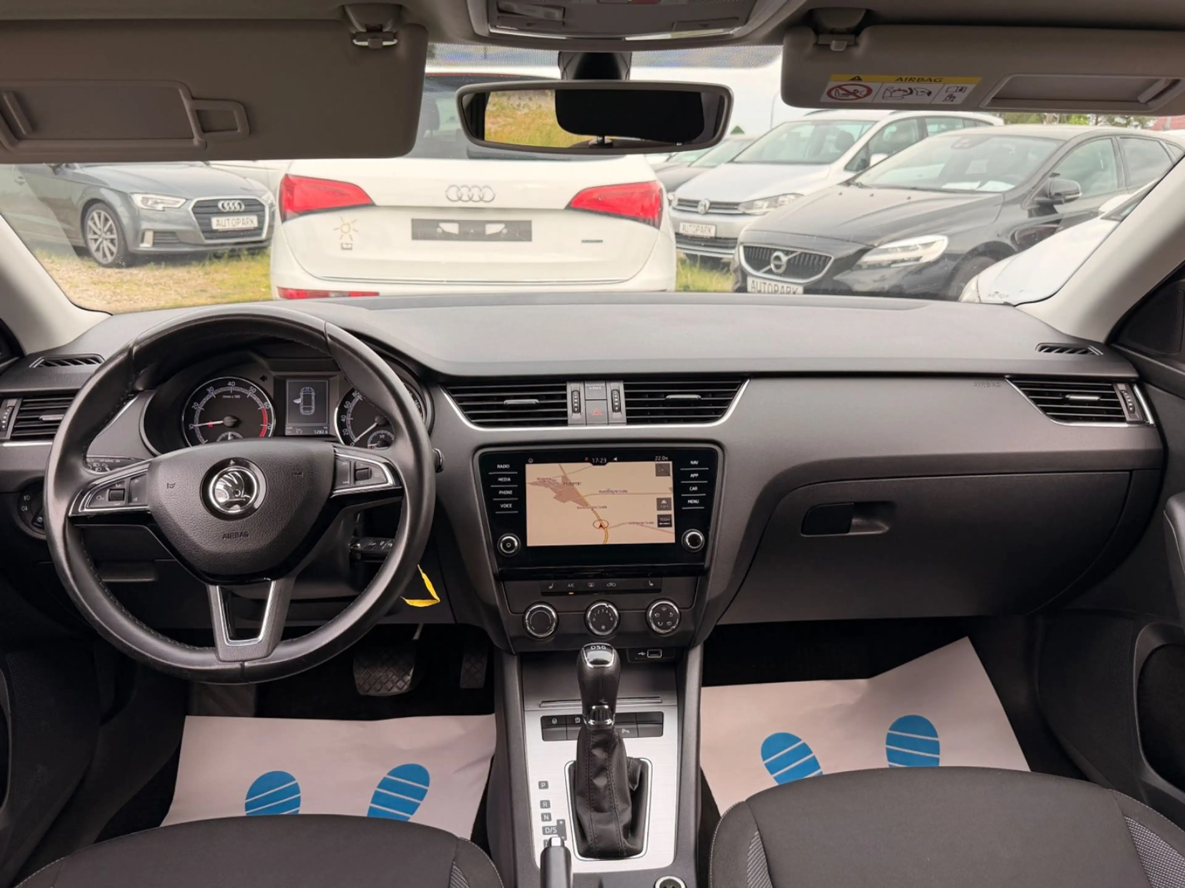 Skoda Octavia Combi Ambition *1.HAND*NAVI*DAB* — photo 12