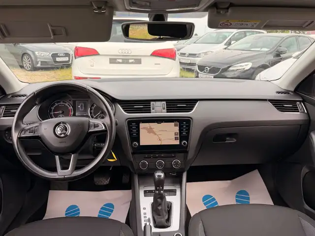 Skoda Octavia view 12