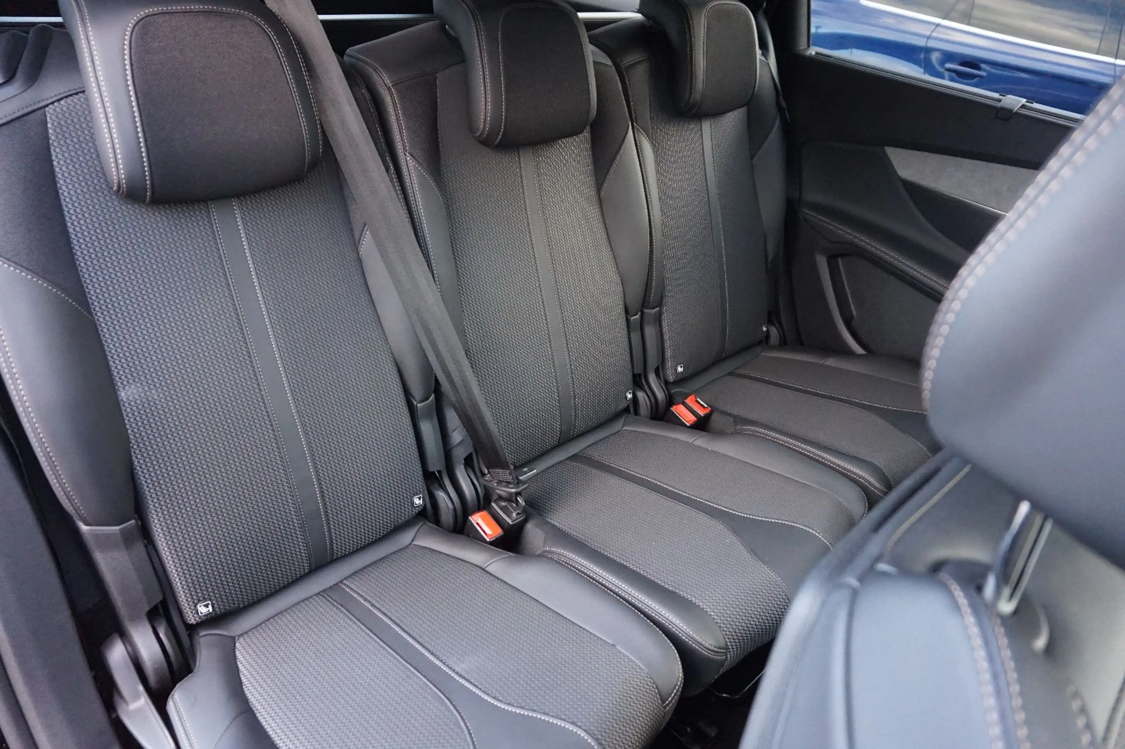 Peugeot 5008 GT Hdi 130 Automat. 7 Sitzer; El.Heckklappe — photo 12