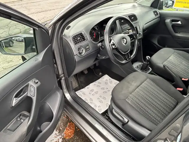 Volkswagen Polo view 7