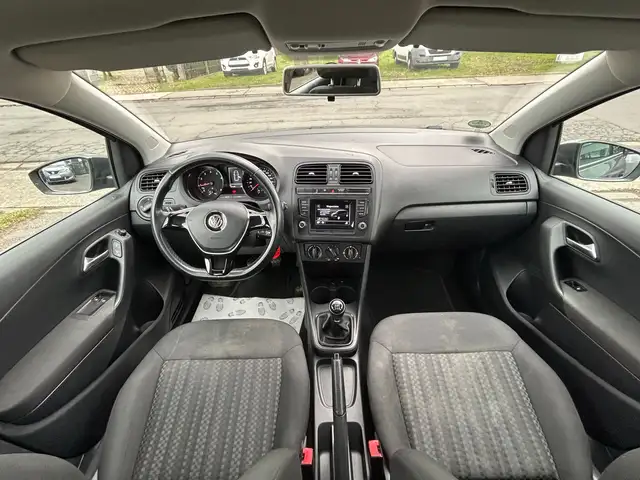 Volkswagen Polo view 19