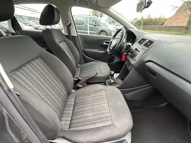 Volkswagen Polo view 20